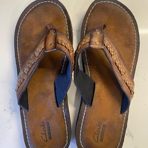 Like new Clark’s leather sandals